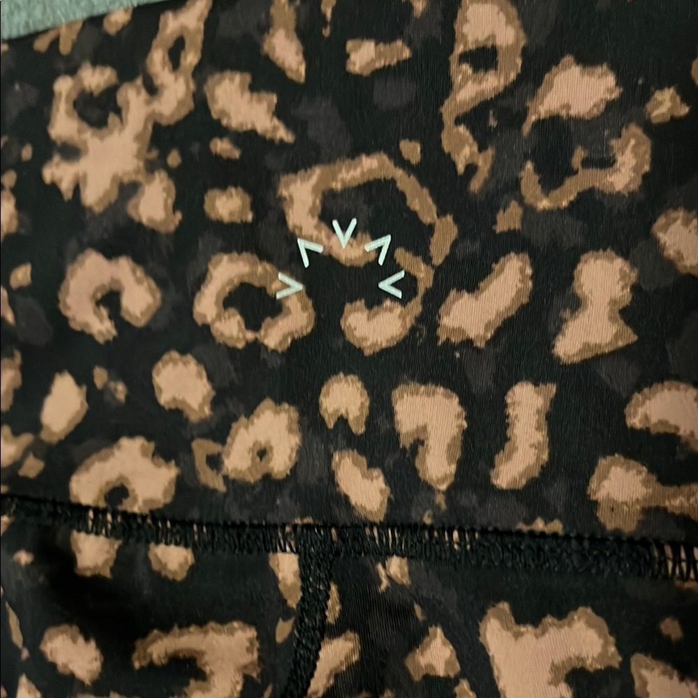 NWOT Varley Brown and Black leopard Leggings